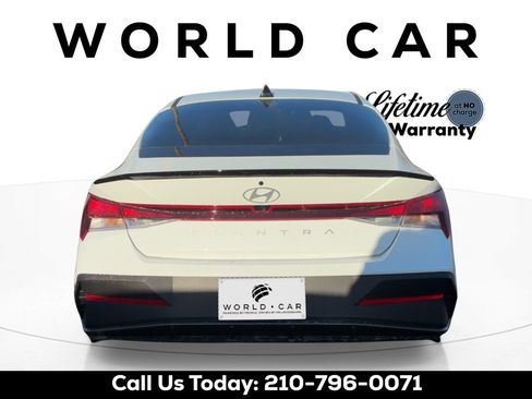 Used 2025 Hyundai Elantra Sport FWD image 6