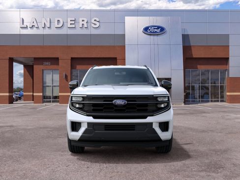 New 2027 Ford Expedition Active AWD/4WD image 3