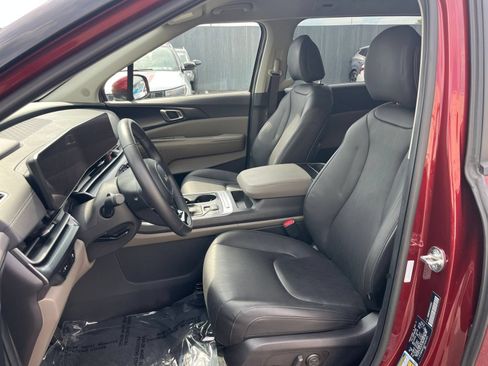Used 2026 Kia Carnival FWD image 38