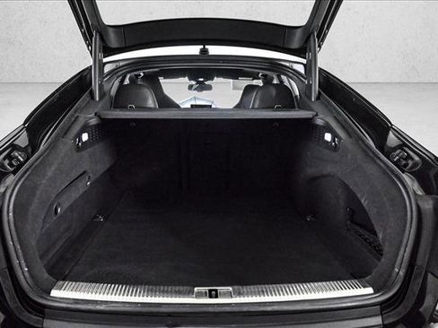 Used 2018 Audi RS 7 Performance w/ Driver Assistance Package image 6