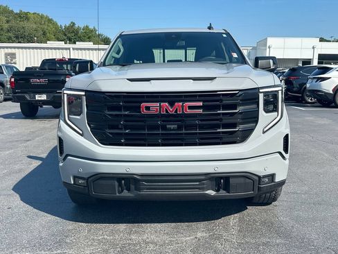 Used 2024 GMC Sierra 1500 Elevation w/ Elevation Premium Package AWD/4WD image 3