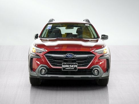 Used 2025 Subaru Outback Premium AWD/4WD image 8