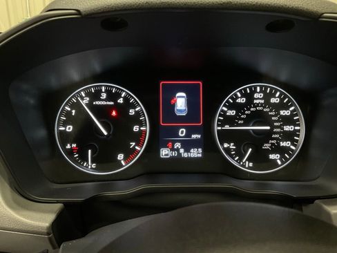 Used 2025 Subaru Crosstrek 2.0i Premium image 16