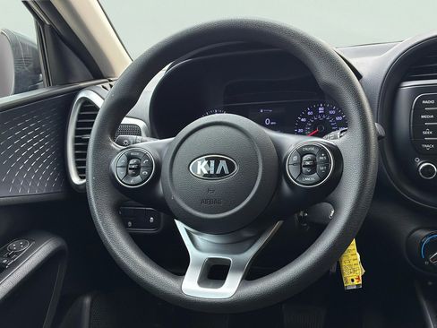 Used 2021 Kia Soul S FWD image 19