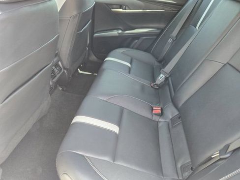 Used 2025 Toyota Camry SE FWD image 31
