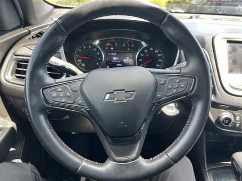 Used 2022 Chevrolet Equinox RS FWD image 18