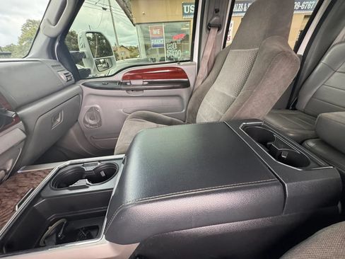 Used 2006 Ford F350 Lariat AWD/4WD image 18
