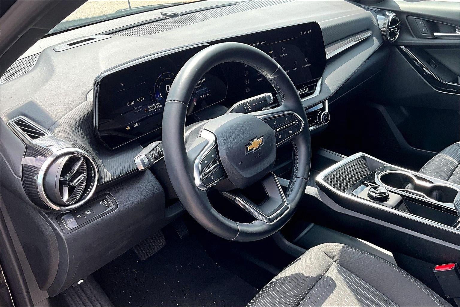 Used 2026 Chevrolet Equinox LT FWD image 15