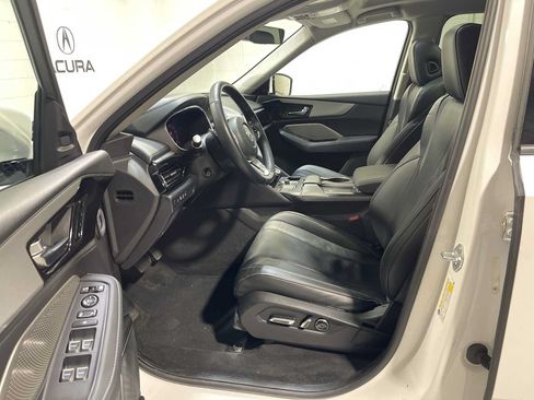 Used 2023 Acura MDX SH-AWD w/ Technology Package image 2