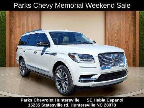 Used 2021 Lincoln Navigator Reserve w/ Luxury Package AWD/4WD image 1