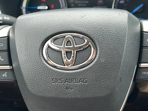 Used 2022 Toyota Highlander Platinum AWD/4WD image 44