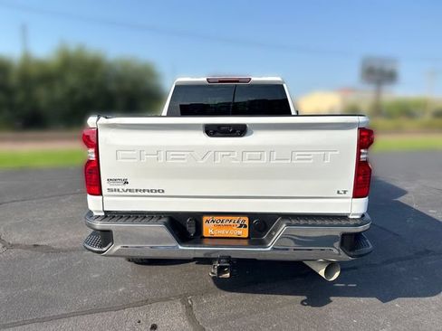 Used 2024 Chevrolet Silverado 2500 LT w/ Convenience Package AWD/4WD image 4