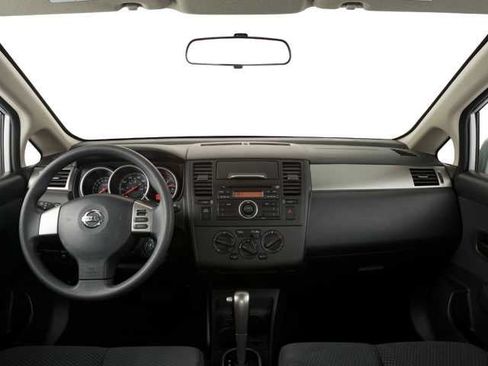 Used 2012 Nissan Versa 1.8 S w/ Plus Pkg FWD image 5