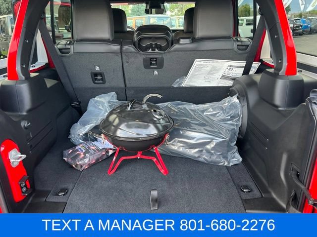 New 2026 Jeep Wrangler Unlimited Sahara w/ Whitecap Package AWD/4WD image 42