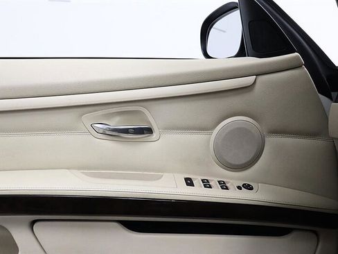 Used 2011 BMW 335i Convertible RWD image 47