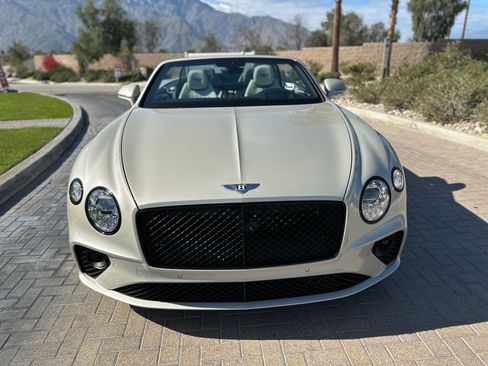 Used 2024 Bentley Continental GT V8 image 38