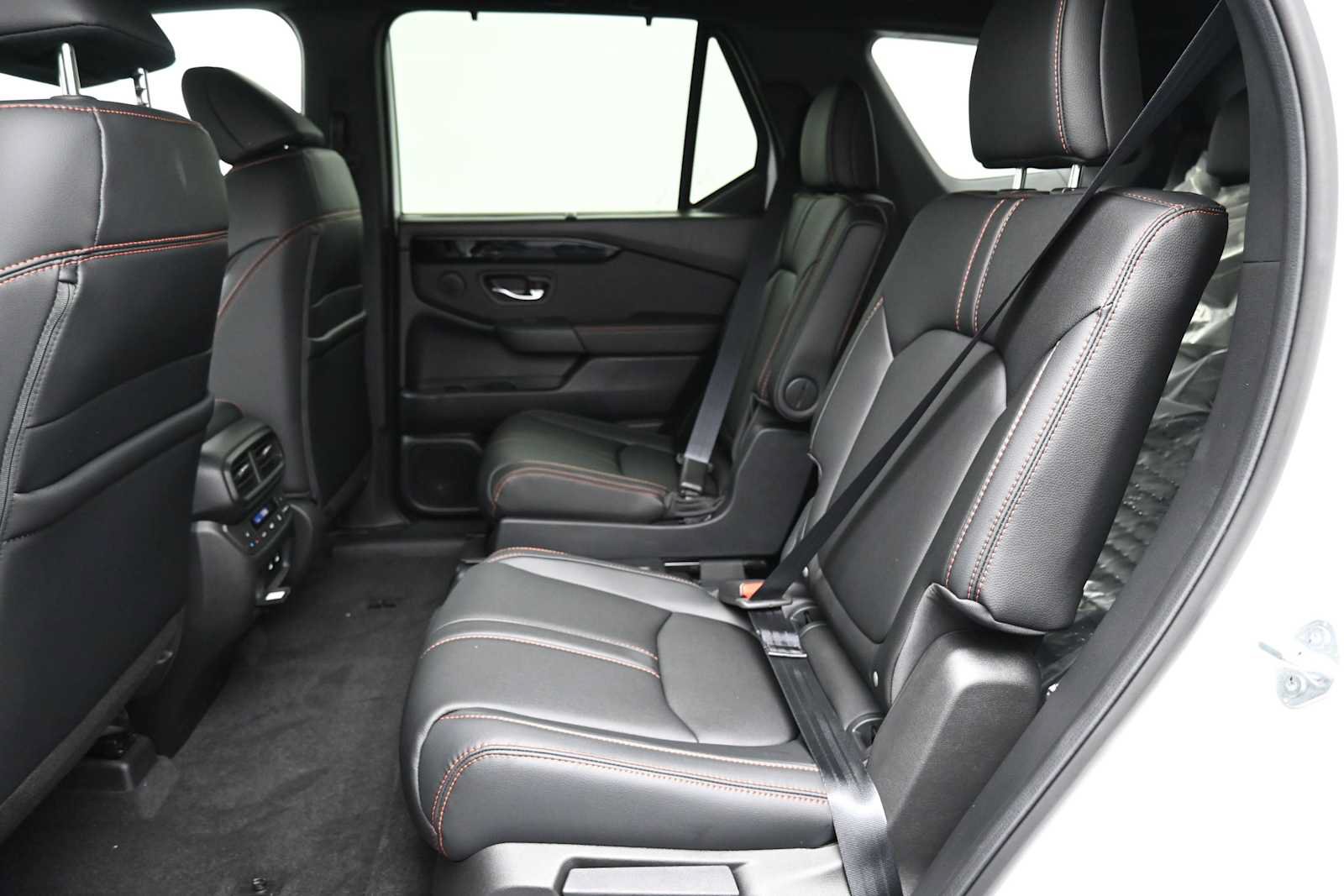 New 2026 Honda Pilot TrailSport image 13
