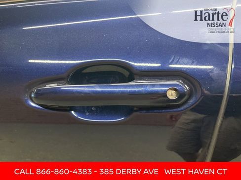 Used 2021 Toyota Highlander XLE image 42