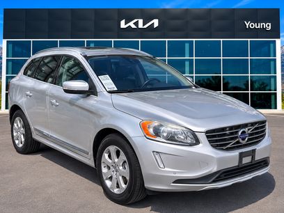Used 2016 Volvo XC60 T5 Premier w/ Proximity Package