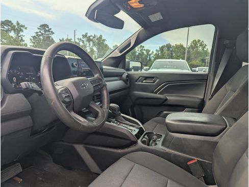 Used 2024 Chevrolet Colorado Trail Boss w/ Advanced Trailering Package AWD/4WD image 10
