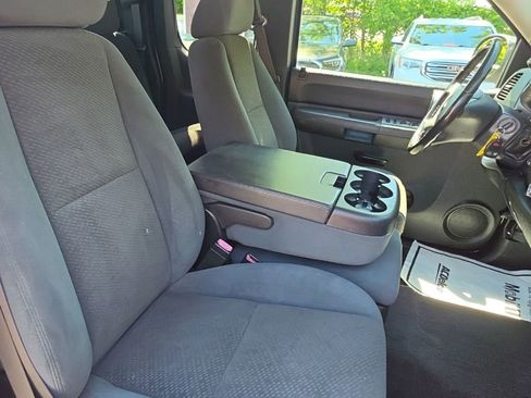 Used 2007 Chevrolet Silverado 2500 LT AWD/4WD image 21