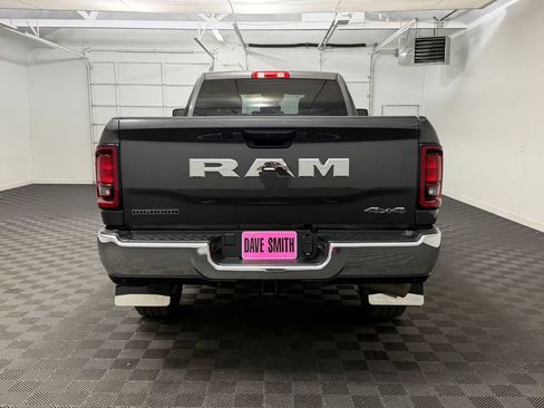 Used 2025 RAM 3500 Big Horn AWD/4WD image 4