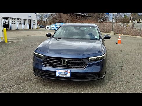 Used 2025 Honda Accord SE image 3