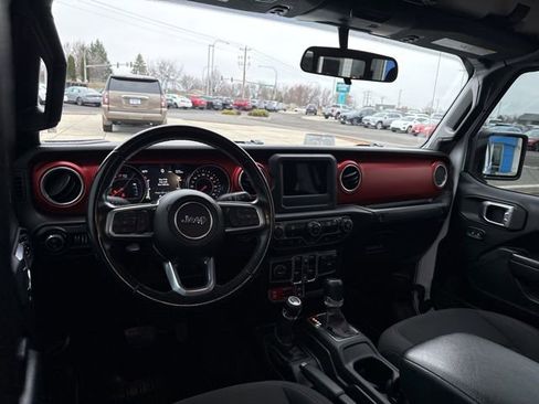Used 2020 Jeep Gladiator Rubicon AWD/4WD image 17