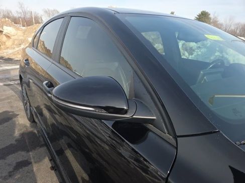 Used 2023 Kia Forte GT-Line w/ GT-Line Premium Package image 5