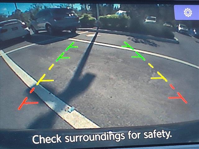 Used 2017 INFINITI QX30 AWD image 7
