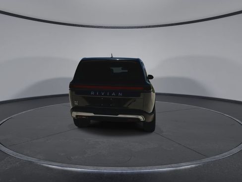 Used 2025 Rivian R1S Adventure AWD/4WD image 3