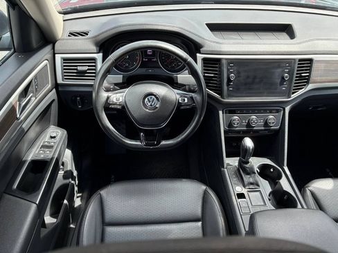Used 2019 Volkswagen Atlas SE w/ Towing Package FWD image 18