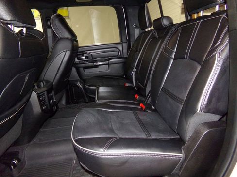 Used 2024 RAM 2500 Limited image 15