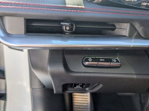 Used 2021 Chevrolet Corvette Stingray Preferred Cpe w/ Z51 Performance Package image 27