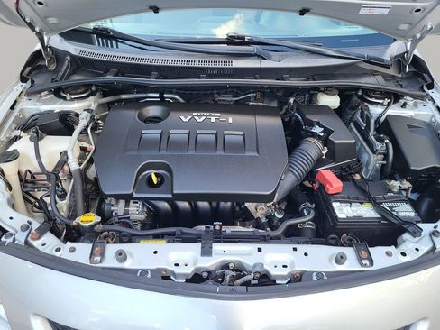 Used 2010 Toyota Corolla LE w/ All Weather Guard Pkg FWD image 13