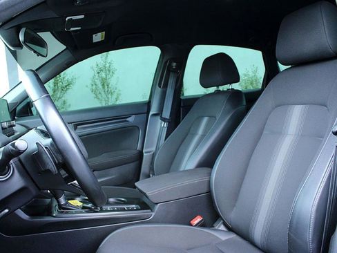 Used 2023 Honda Civic Sport image 10