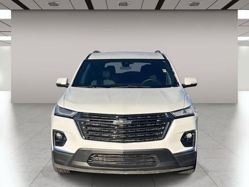 Used 2023 Chevrolet Traverse LT w/ Midnight/Sport Edition image 8