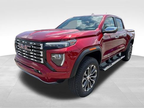 New 2026 GMC Canyon Denali AWD/4WD image 3