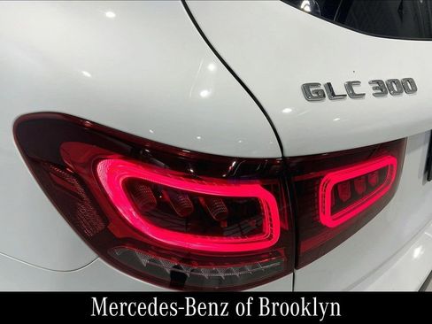 Certified 2022 Mercedes-Benz GLC 300 4MATIC image 30