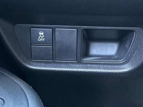 Certified 2023 Honda HR-V LX image 34