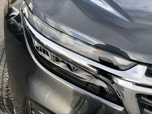 Used 2022 Chevrolet Equinox LS w/ LS Convenience Package image 32