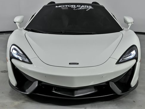 Used 2020 McLaren 570S Spider image 5