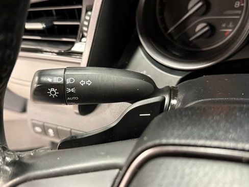 Used 2023 Toyota Camry SE image 20