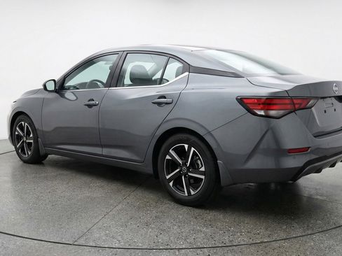 Used 2025 Nissan Sentra SV image 5