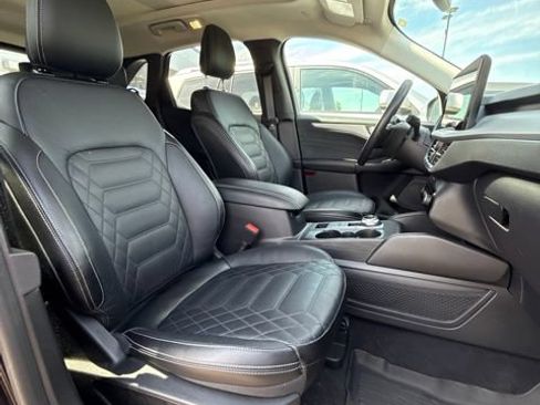 Used 2023 Ford Escape Platinum w/ Premium Technology Package AWD/4WD image 6