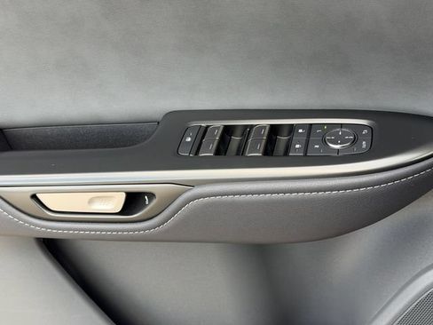 Used 2025 Lexus RZ 300e w/ Accessory Package (Z1) FWD image 26