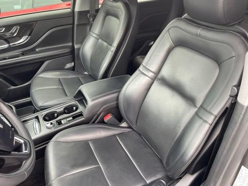 Used 2022 Lincoln Corsair AWD w/ Equipment Group 101A image 3
