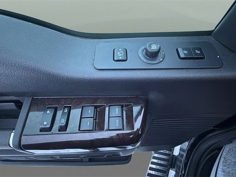 Used 2013 Ford F250 Platinum image 13