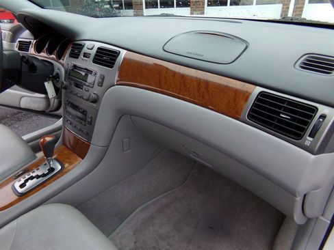 Used 2005 Lexus ES 330 image 44