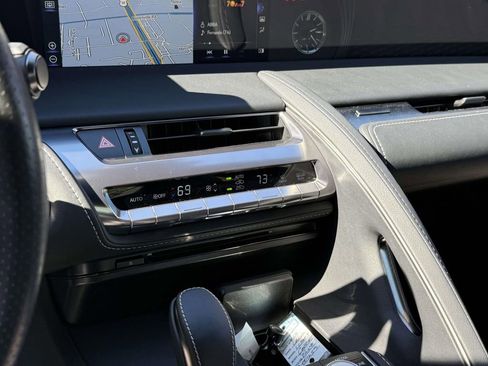 Used 2019 Lexus LC 500h w/ Performance Package image 17